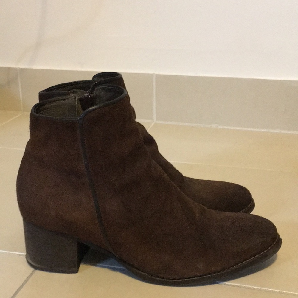 Boots - Picture 2 of 4